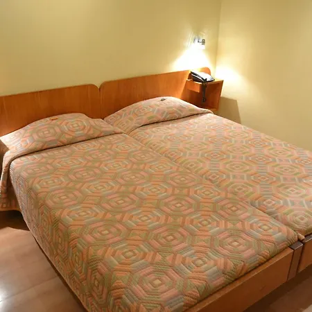 Moderne 3*