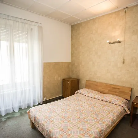 Moderne 3*